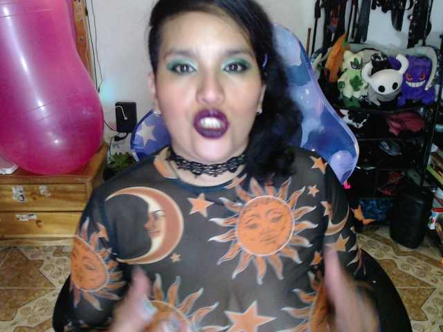 Kureijihentai live cam on BongaCams