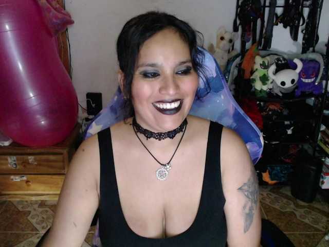Kureijihentai live cam on BongaCams