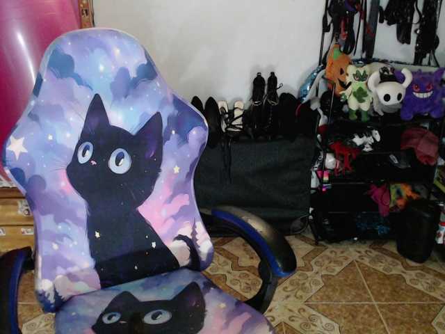 Kureijihentai live cam on BongaCams