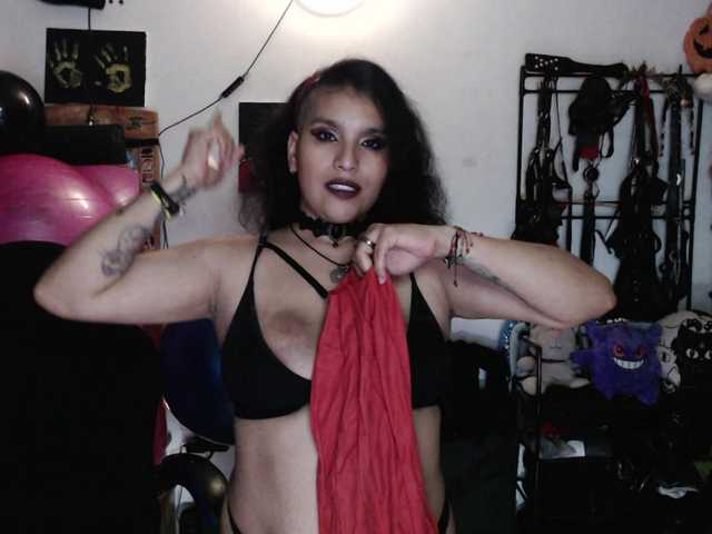 Kureijihentai live cam on BongaCams