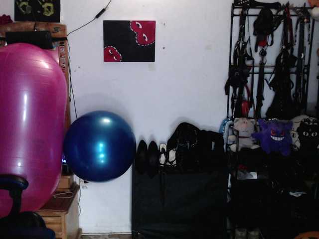 Kureijihentai live cam on BongaCams