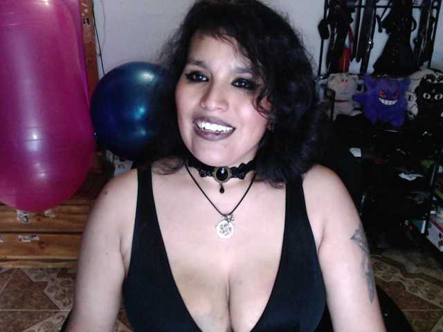Kureijihentai live cam on BongaCams