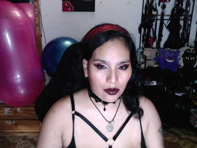 Kureijihentai live cam on BongaCams