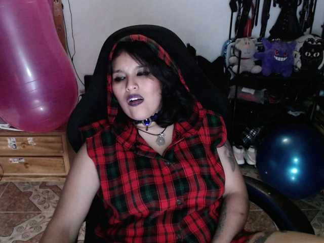 Kureijihentai live cam on BongaCams
