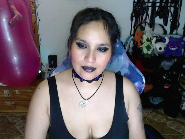 Kureijihentai Live Cam on BongaCams