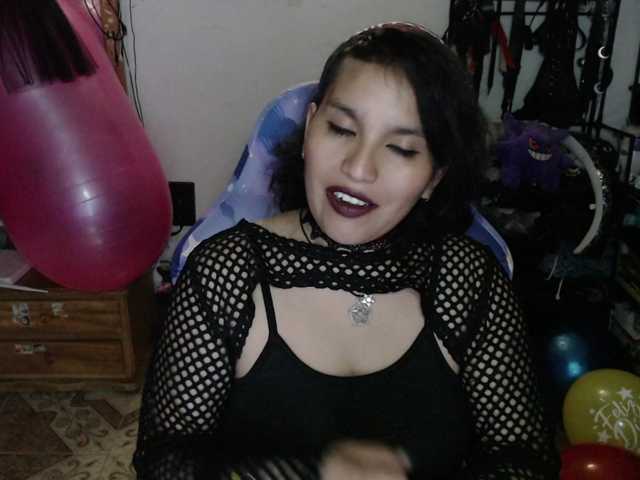 Kureijihentai live cam on BongaCams