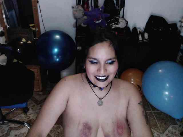 Kureijihentai webcam