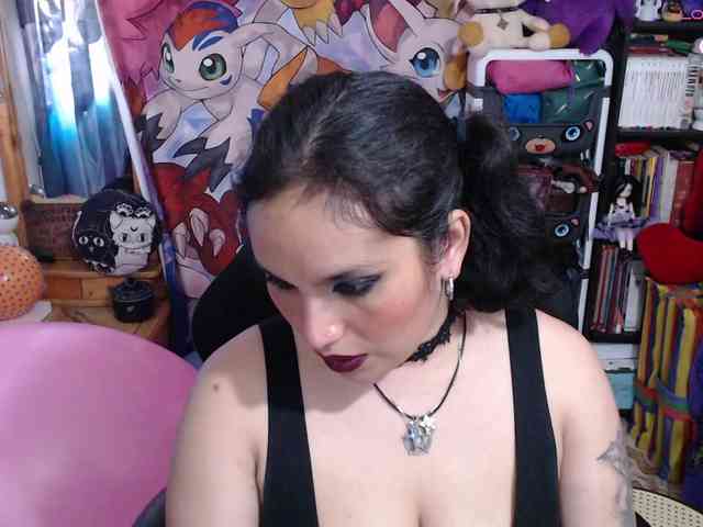 Kureijihentai webcam