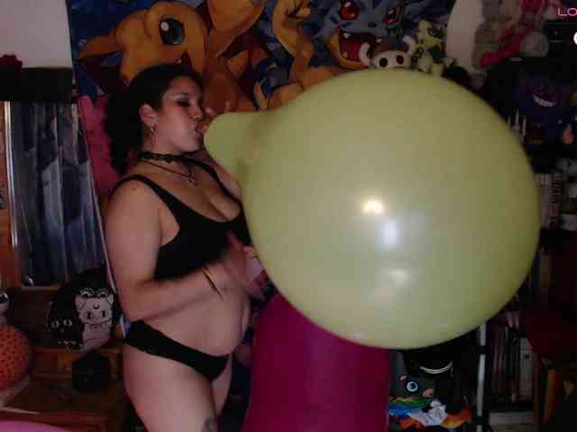 Kureijihentai webcam