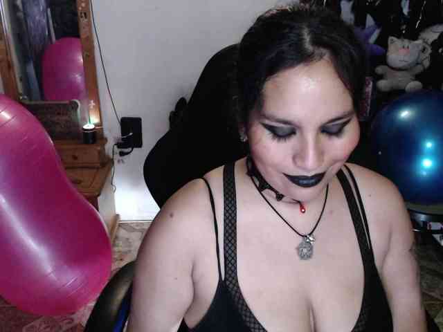 Kureijihentai webcam