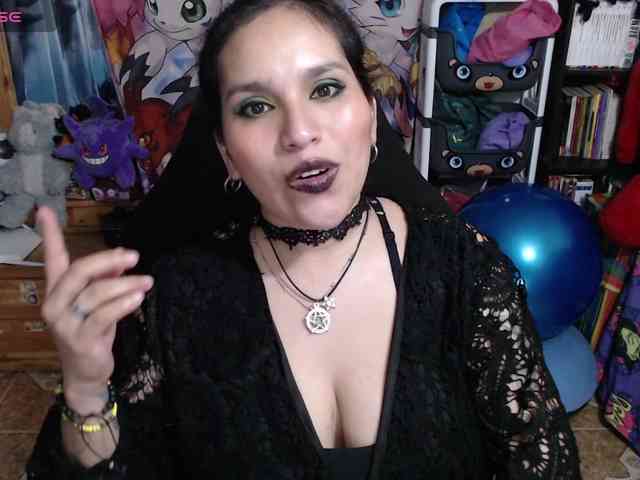 Kureijihentai webcam