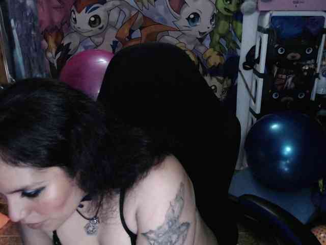 Kureijihentai webcam