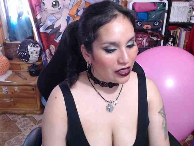 Kureijihentai webcam