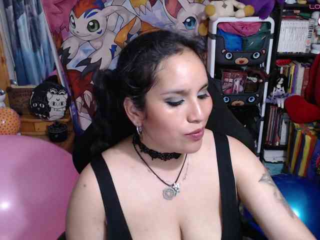 Kureijihentai webcam