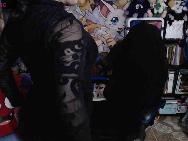 Kureijihentai webcam