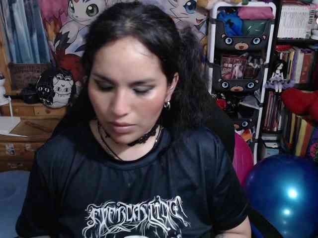 Kureijihentai webcam