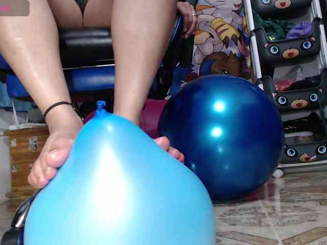 Kureijihentai webcam