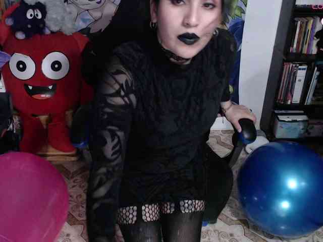 Kureijihentai webcam