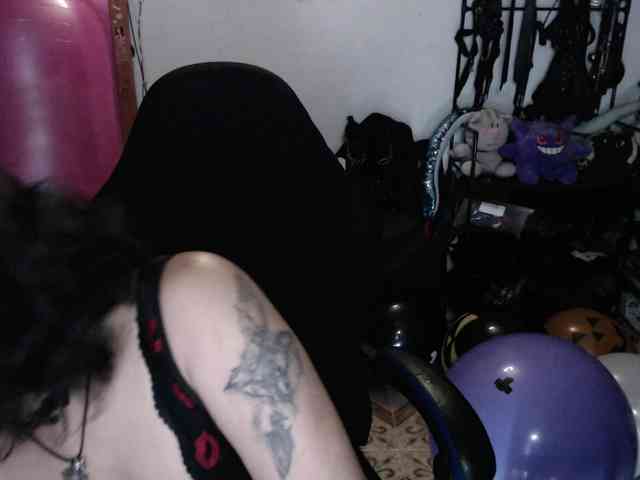 Kureijihentai webcam