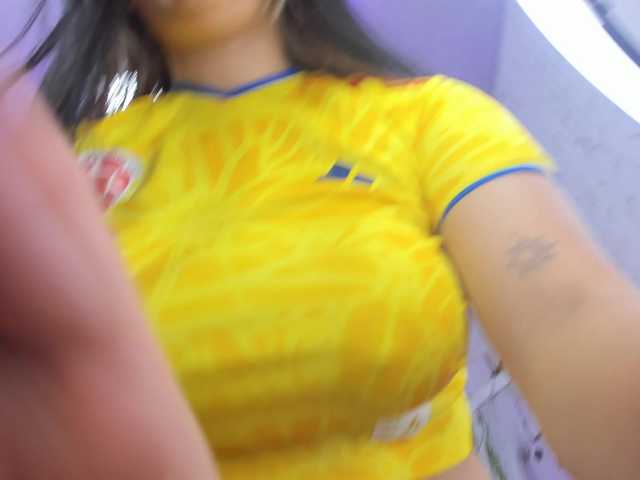 Candyy-tay1 live cam on BongaCams