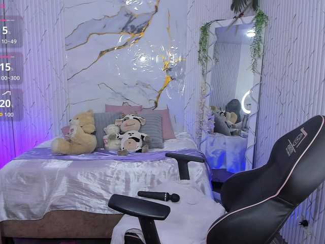 Candyy-tay1's BongaCams show and profile