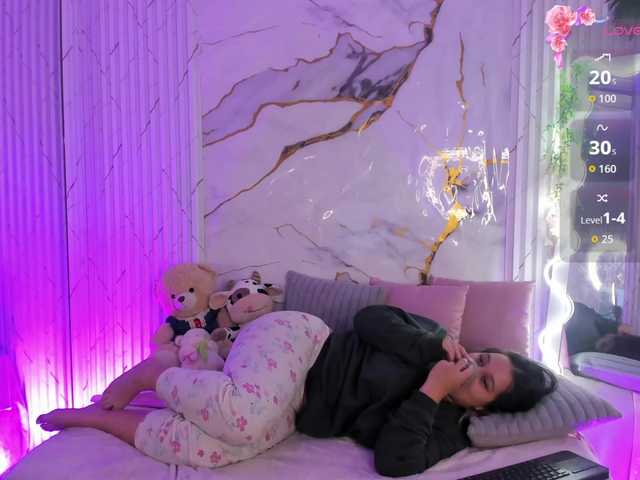 Candyy-tay1 live cam on BongaCams