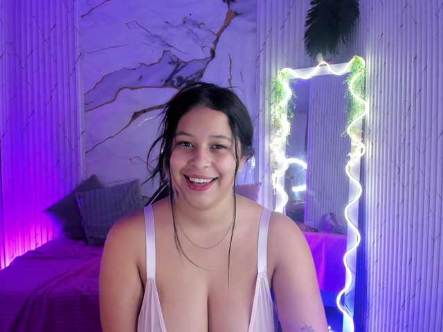 Candyy-tay1 live cam on BongaCams
