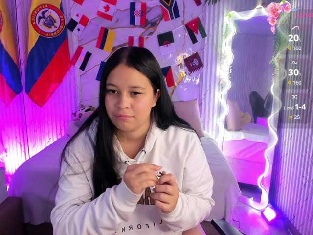 Candyy-tay1 live cam on BongaCams