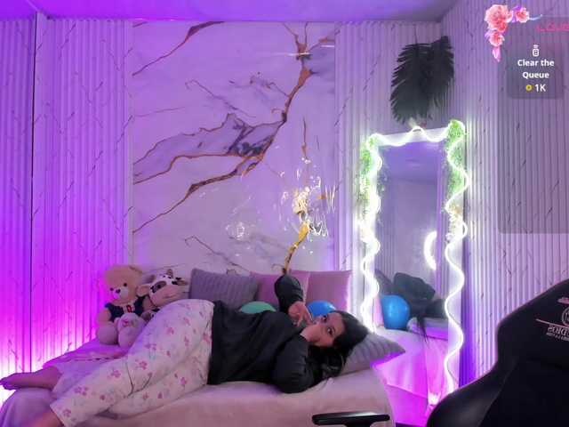 Candyy-tay1 live cam on BongaCams