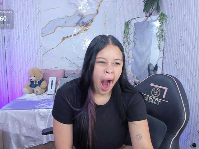 Candyy-tay1's BongaCams show and profile