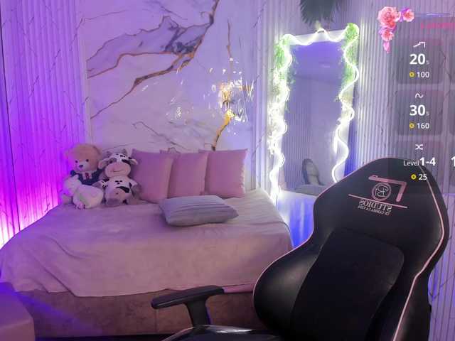 Candyy-tay1 live cam on BongaCams