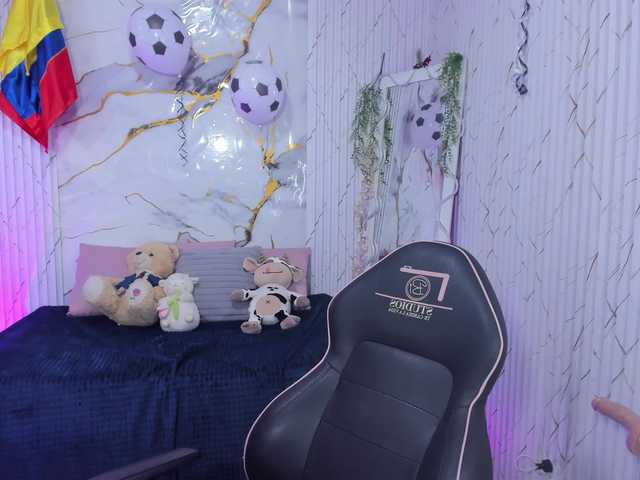 Candyy-tay1 live cam on BongaCams