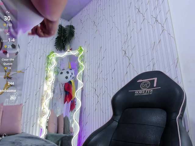 Candyy-tay1 live cam on BongaCams