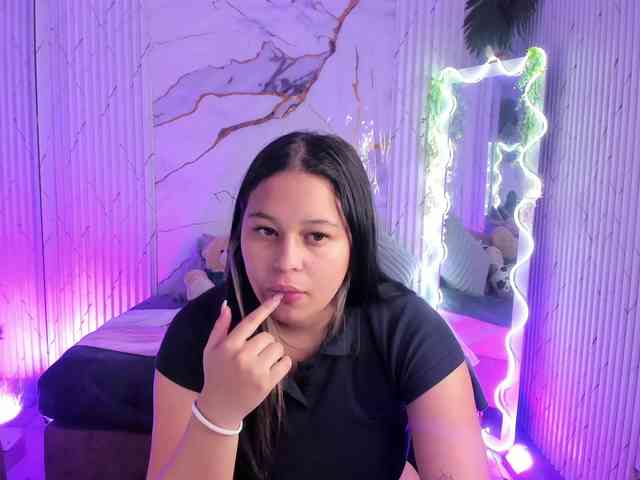 Candyy-tay1