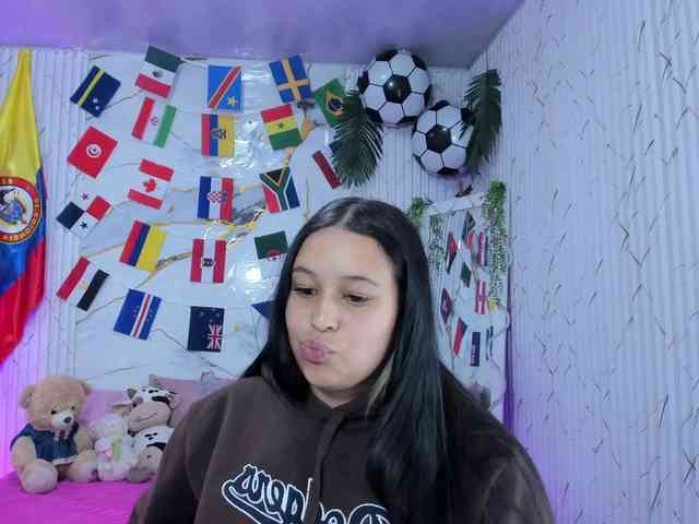 Candyy-tay1