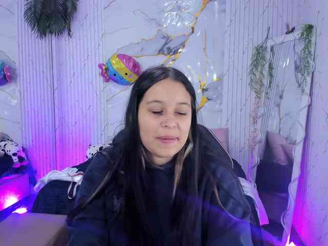 Candyy-tay1