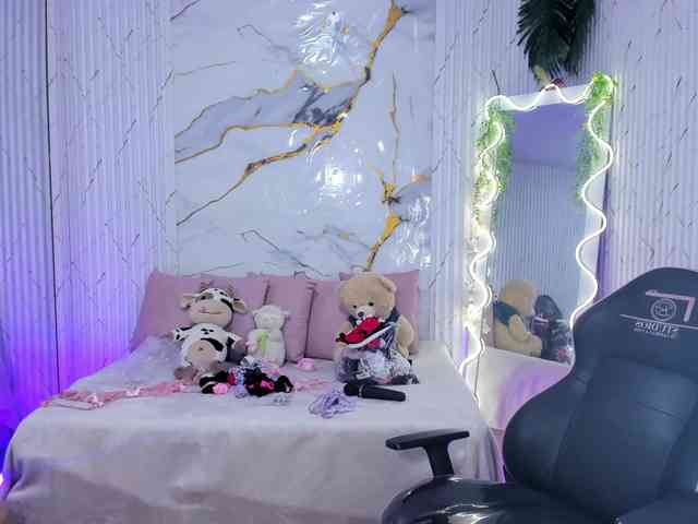 Candyy-tay1 Live Webcam on BongaCams