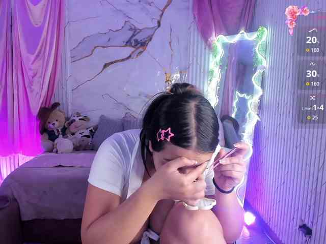 Candyy-tay1