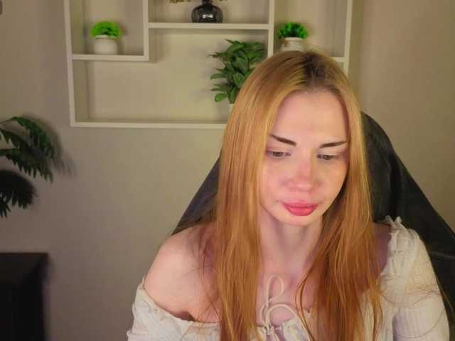 le modèle JennieHunter est en webcam porno dans un show sur le site bongacams, il possède les tags suivants: White/Caucasian,Redhead,Shaved