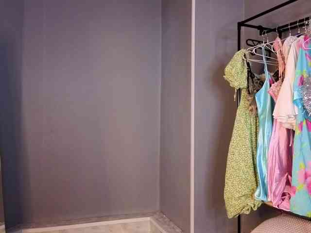 Модель: JennieHunter