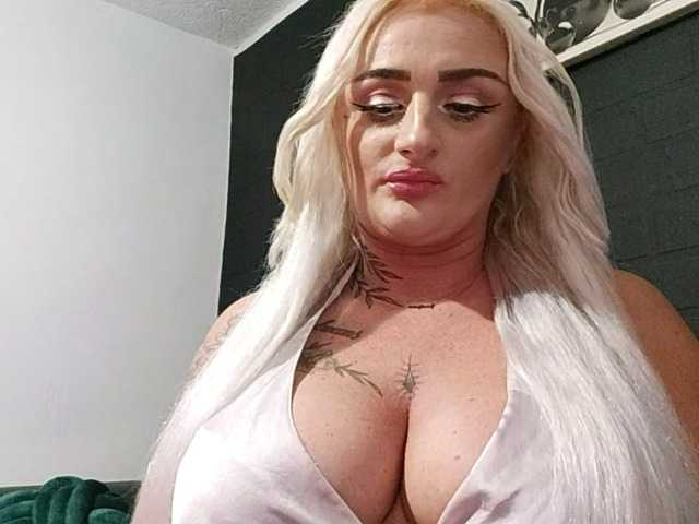 AnastasiaBlond live webcam show