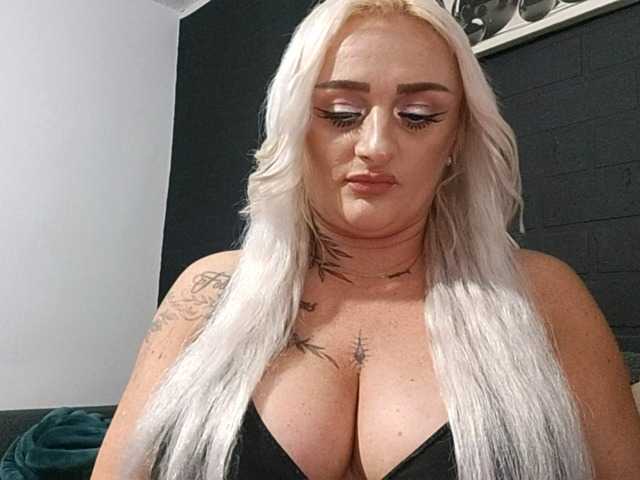 AnastasiaBlond live cam on BongaCams