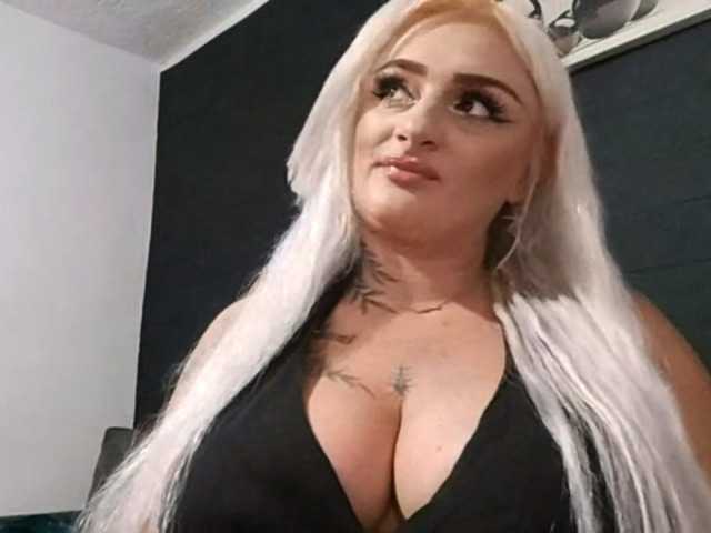 AnastasiaBlond live cam on BongaCams