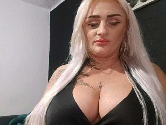AnastasiaBlond webcam bongacams model stream image