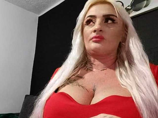 AnastasiaBlond live cam on BongaCams