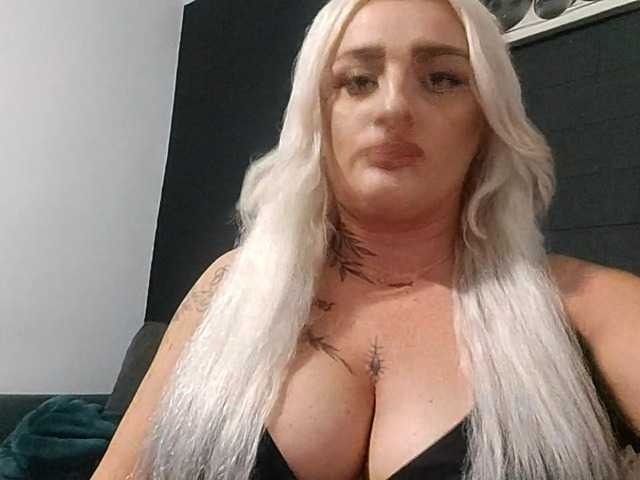 AnastasiaBlond live cam on BongaCams
