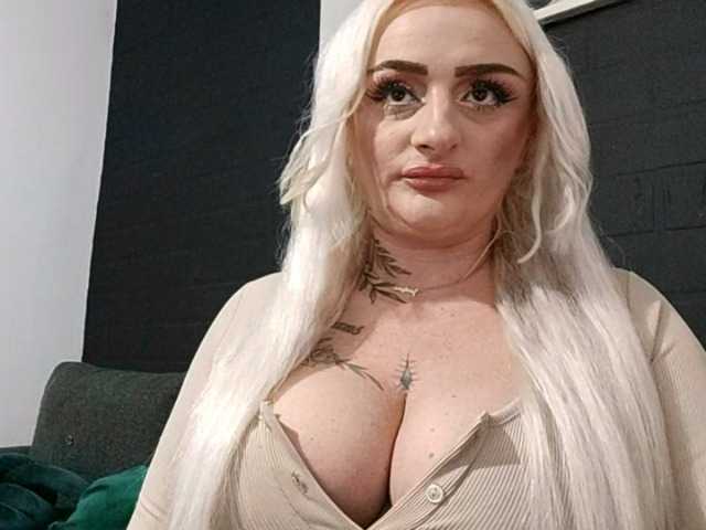 AnastasiaBlond, en directo ahora en BongaCams