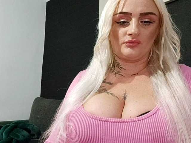 AnastasiaBlond live cam preview