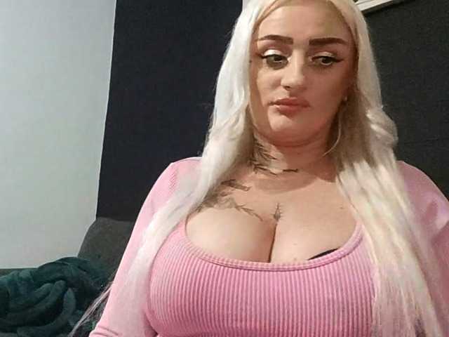 AnastasiaBlond live cam preview