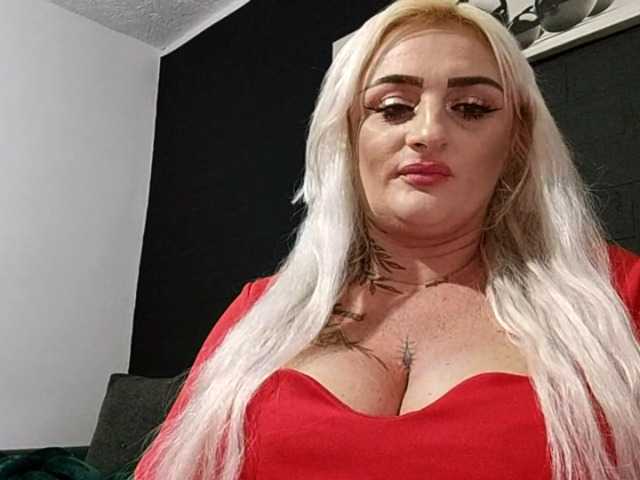 AnastasiaBlond live cam on BongaCams